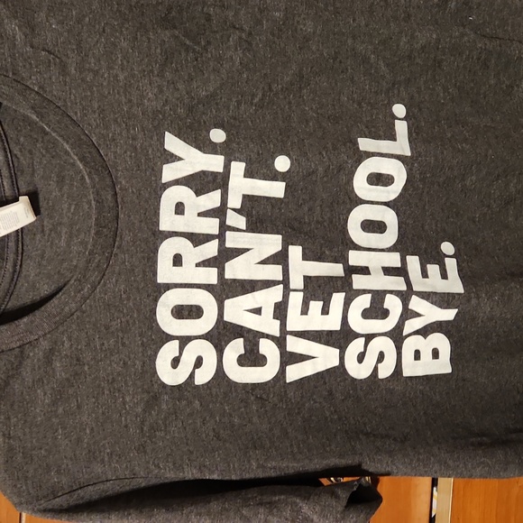 Veterinarian t-shirt - Picture 2 of 4